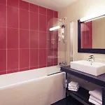 Mercure Saint Quentin فندق موريبا