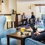 فندق Mercure Saint Quentin موريبا