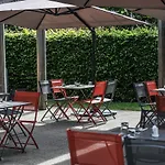 Mercure Saint Quentin موريبا