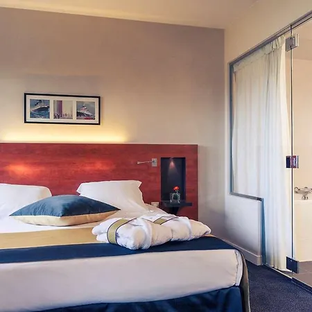 Hotel Mercure Maurepas Saint Quentin 4*