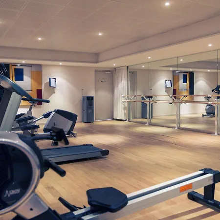 Mercure Maurepas Saint Quentin 4*