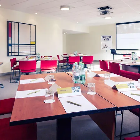 Mercure Maurepas Saint Quentin Hotel