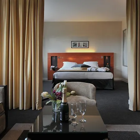 Mercure Saint Quentin מלון