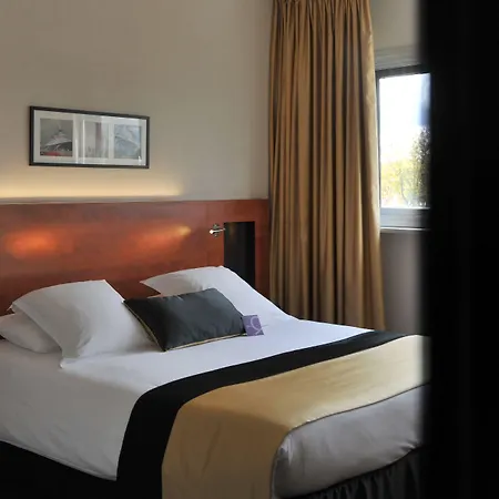 Mercure Saint Quentin Hotell