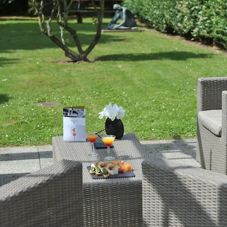 Mercure Saint Quentin Hotel 4*