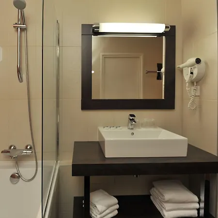 Mercure Saint Quentin ホテル 4*
