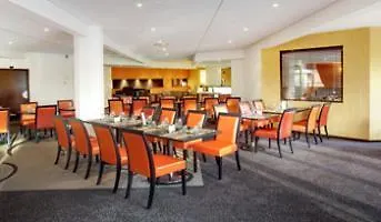 Mercure Saint Quentin Hotel 4*