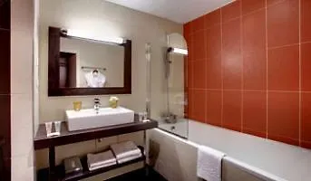 Mercure Saint Quentin Hotel 4*