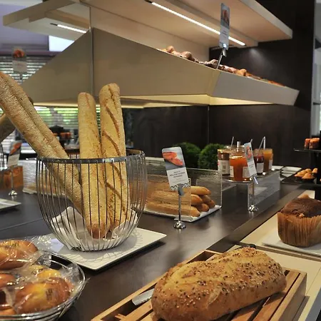 Mercure Saint Quentin 4* 모르파