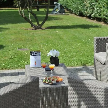 Mercure Maurepas Saint Quentin Hotel 4*