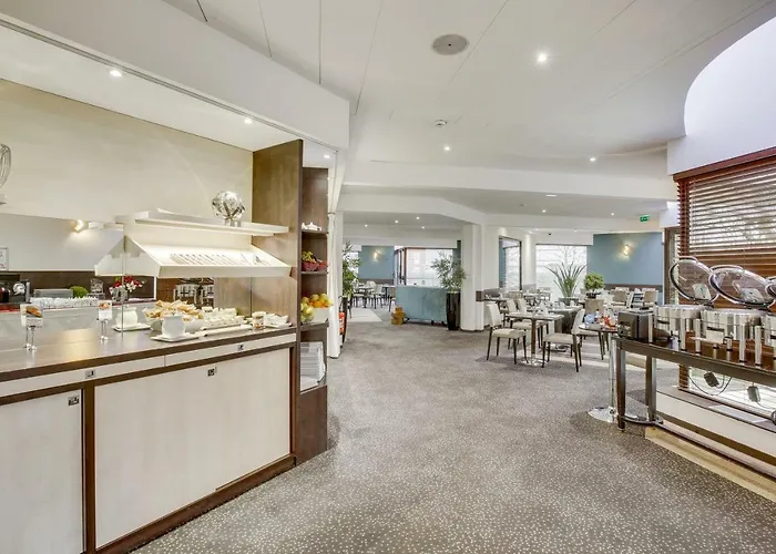 Hotel Mercure Saint Quentin 4*